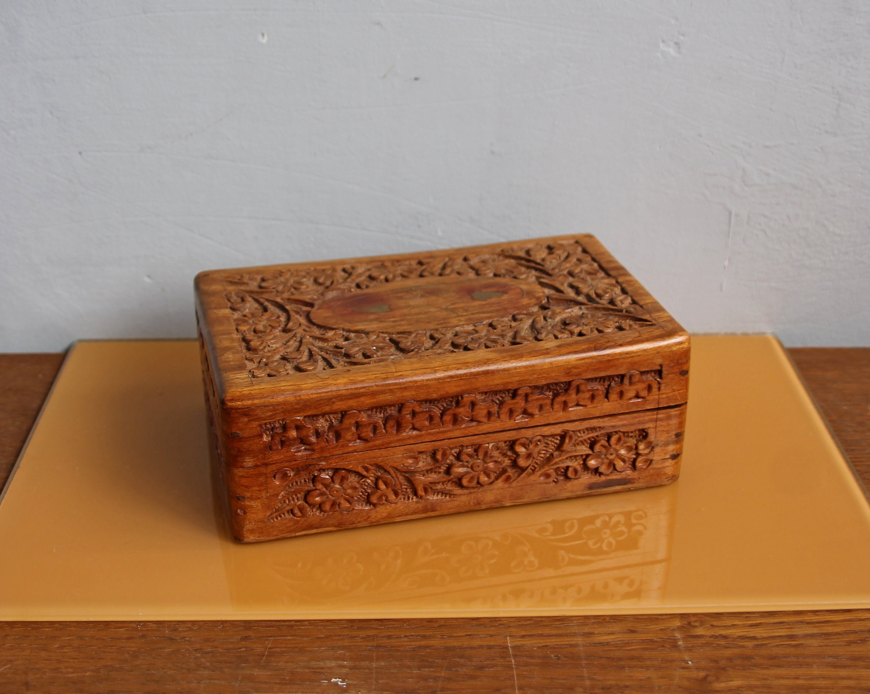 Boîte à Bijoux Bretonne Sculptée En Bois - Vintage, Ancienne, Décor Fleuri - Occasion