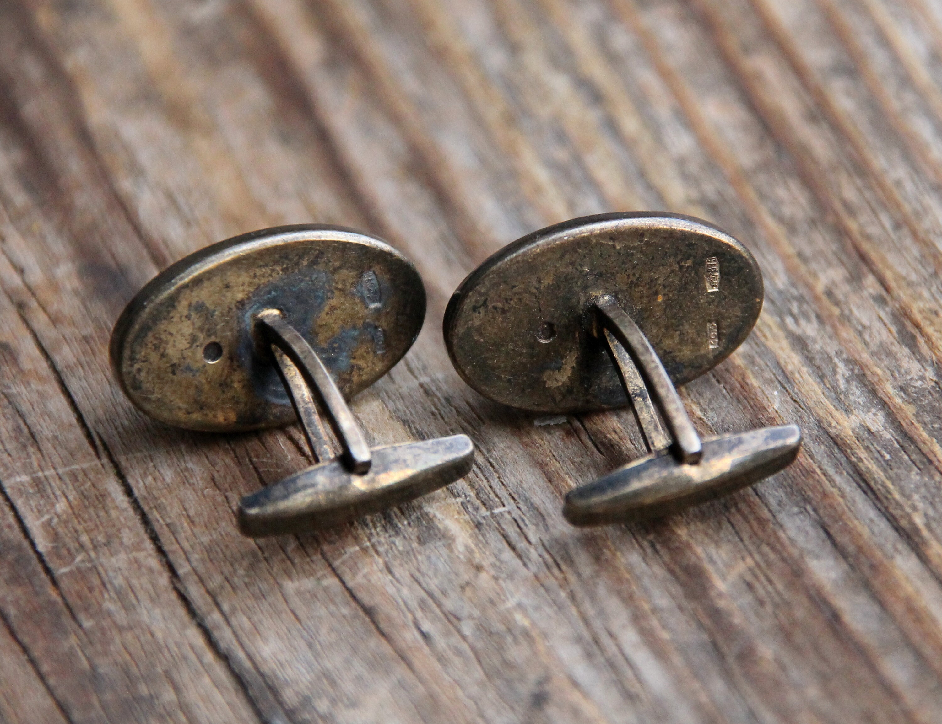 Boucles d'oreilles Huggie | Intemporel et tendance en argent sterling Boucles d'oreilles Huggie | Intemporel et tendance en argent sterling