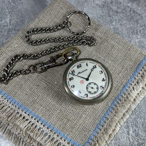 Reloj de bolsillo vintage "Molnija". Reloj mecánico de hombre, estilo retro. ¡Original!