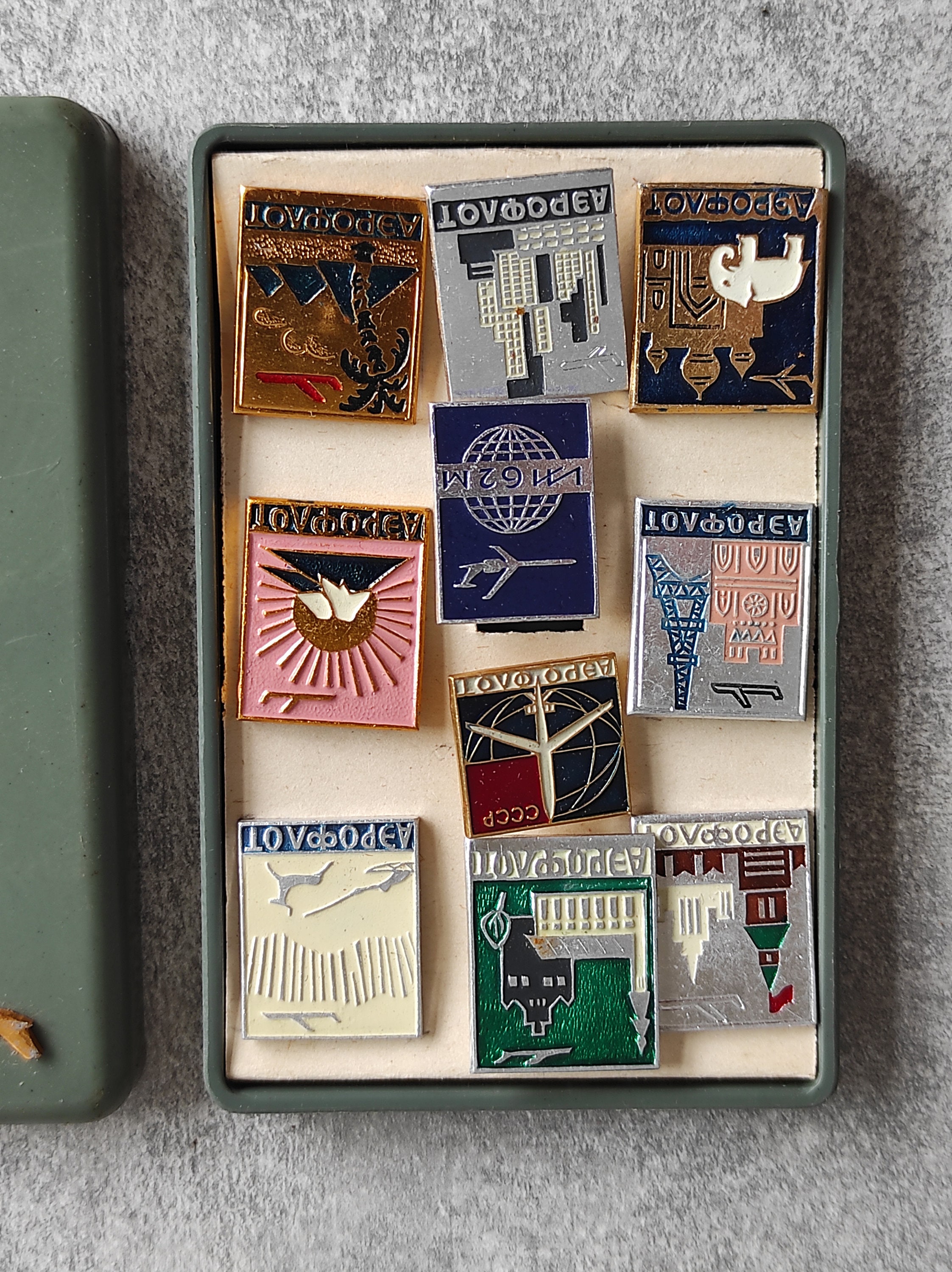 ピンバッジ、コレクション用航空バッジ、アエロフロート ソ連、10 個