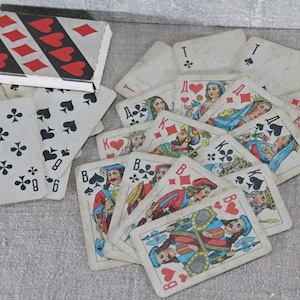 Vintage speelkaarten. Een kaartspel van 36 kaarten uit de jaren 90, collectible, origineel, Sovjet, pocket deck kaarten