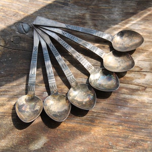 Conjunto de colheres de chá de cuproníquel vintage, colheres banhadas a prata com 6 peças. URSS, colheres de café raras de presente.