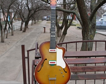 semi-acoustic electric guitar - 6 strings, Vintage Soviet