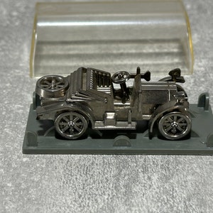 Auto d&#39;epoca modello taxi auto retrò, realizzata in URSS da collezione