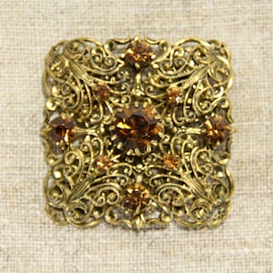 Vintage brooch. antique Jewelry for her, Vintage costume jewelry. Brooches with yellow stone, Retro rhinestones brooch