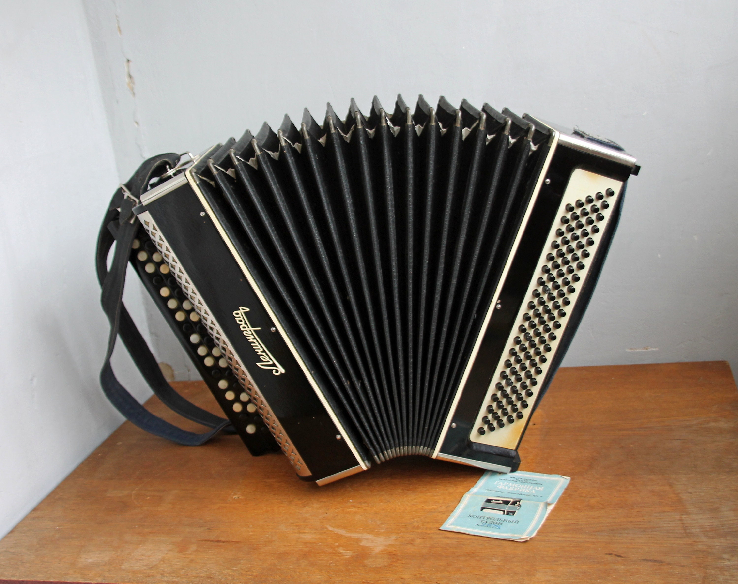 Antike Knopfakkordeon Vintage Akkordeon Leningrad 100 Bässe Etsy.de