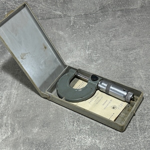 Vintage MICROMETER MK 0-25 mm. Mechanical measuring device Made in USSR