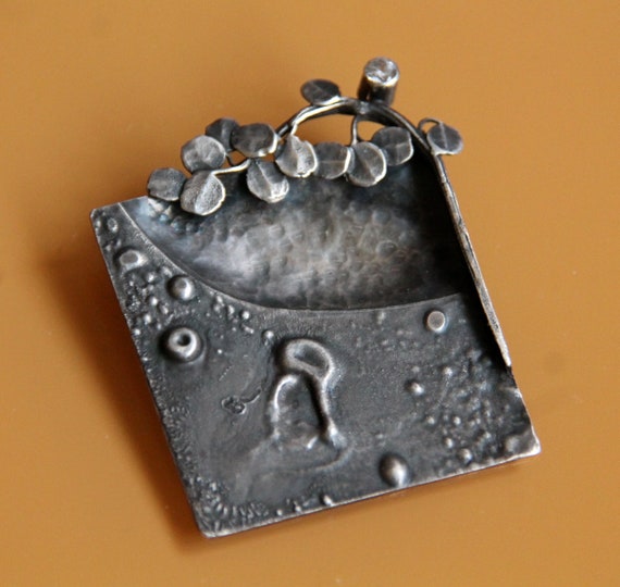 Vintage silver brooch, rare antique "Birth of a n… - image 1