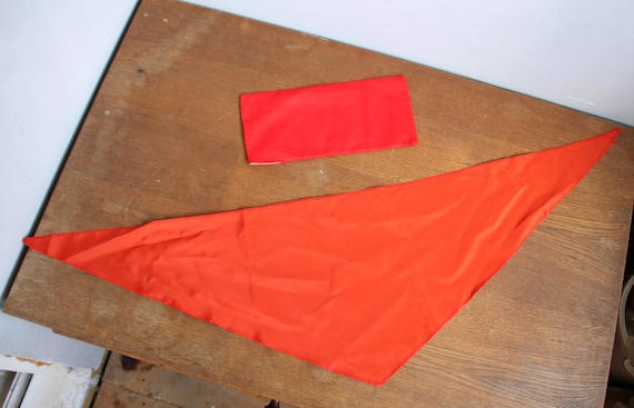 Vintage USSR Pioneer Uniform Set: Red Scarf & Cap - Etsy