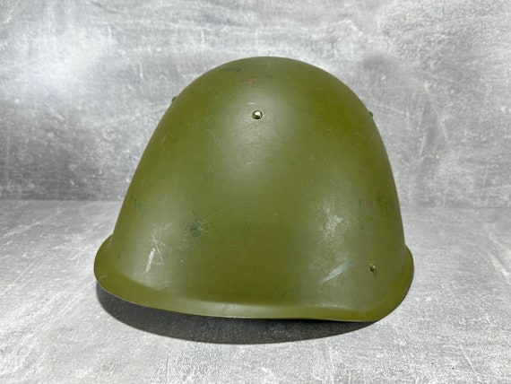 ソ連製のビンテージ鉄製軍用ヘルメット。 - Etsy 日本