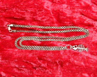 Vintage 925 Sterling Silver Chain: Fish Pendant Necklace