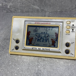 Vintage electronic game hockey/arcade/rare pocket LCD game/USSR/ORIGINAL!