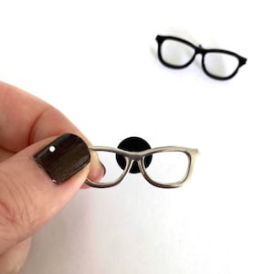 Glasses Lapel Pin