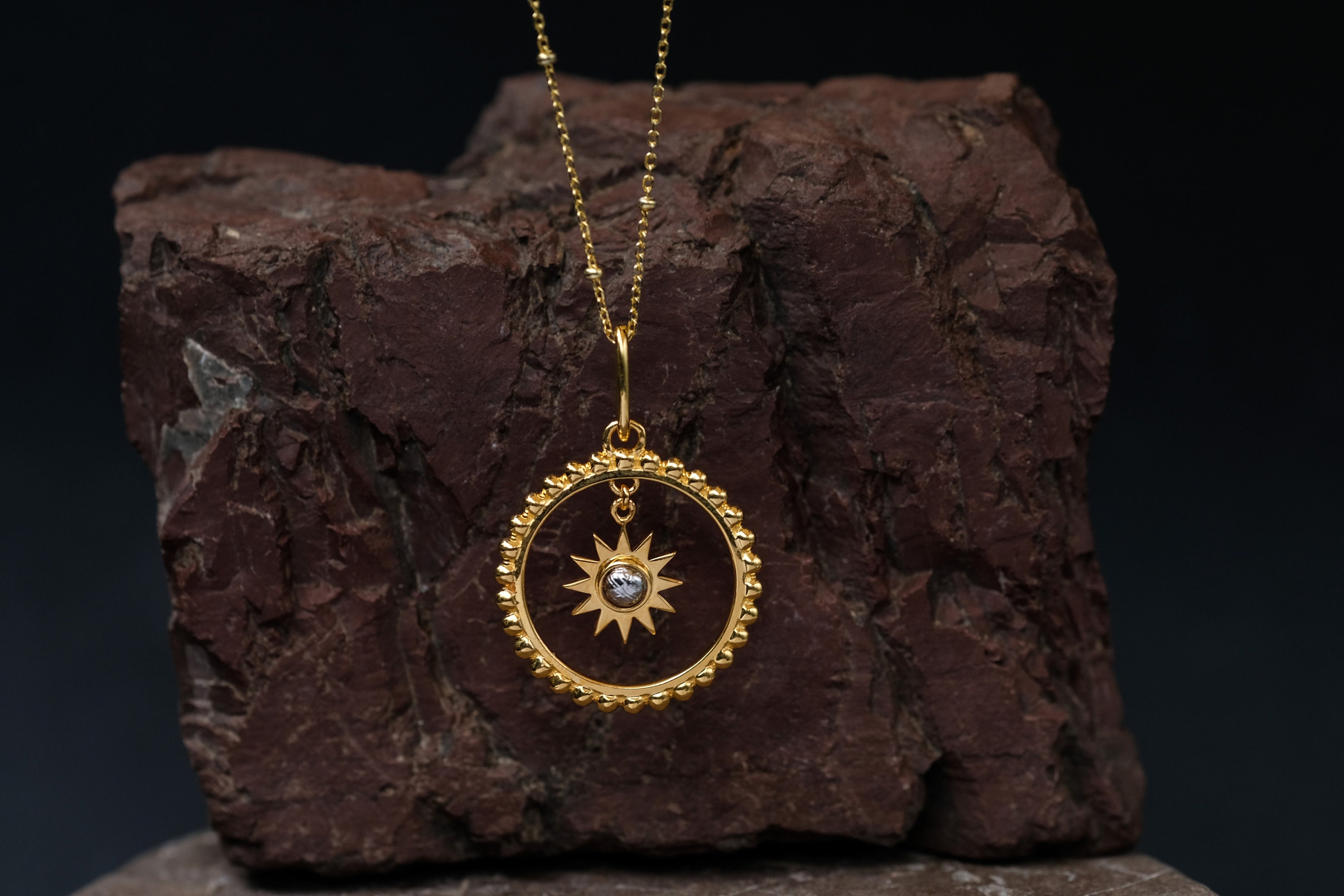 Collar de meteorito real colgante de meteorito Muonionalusta | Etsy