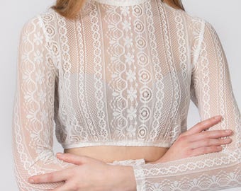 Damen Dirndlbluse Elegante Bluse - Zauberhafte Langarmbluse in Creme mit transparentem Spitzenstoff, Stehkragen - Lagerware