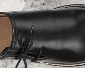Handcrafted Black Leather Haferl Shoe With a Naturally  display picture 3
