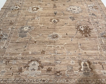 Tapis Oushak en laine noué à la main | Tapis à fleurs marron taupe