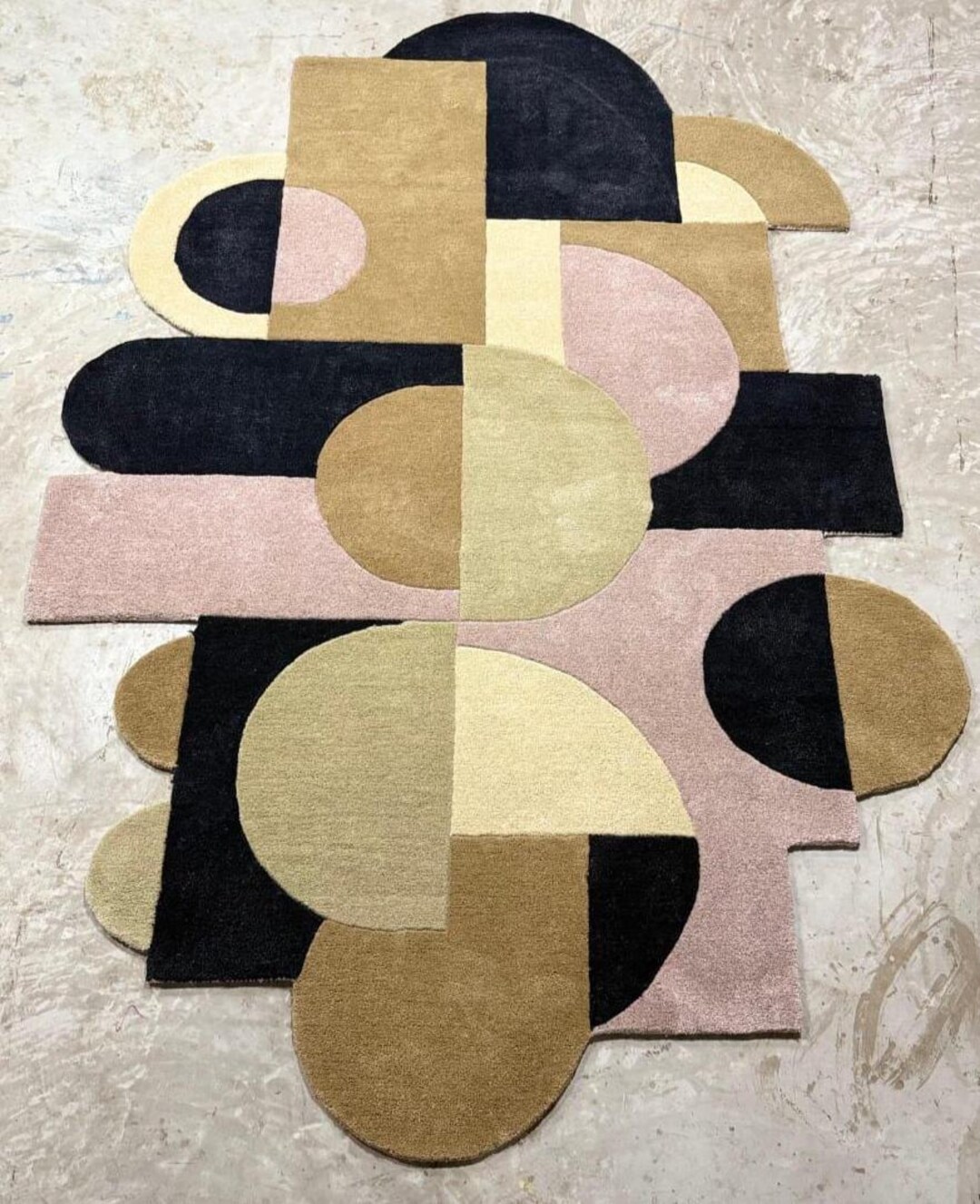 Puddle Rug Shape Hand Tufted Rug Irregular Shape Area Rug Modern Geometric Wool Carpet ...
