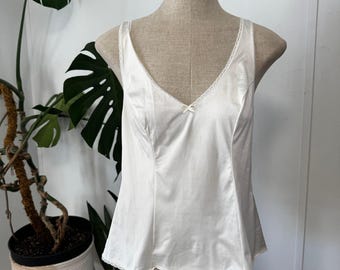 Vanity Fair Camisole Women 38/44 Ivory Lace Trim Nylon V-Neck Vintage Style Top