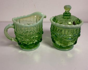 Juego de jarra para crema y azucarero con tapa de cristal opalino verde con forma de ojo de Mosser
