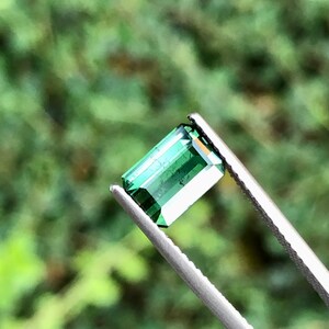 Natural green tourmaline octagon semiprecious gemstone in octagon shape from africa