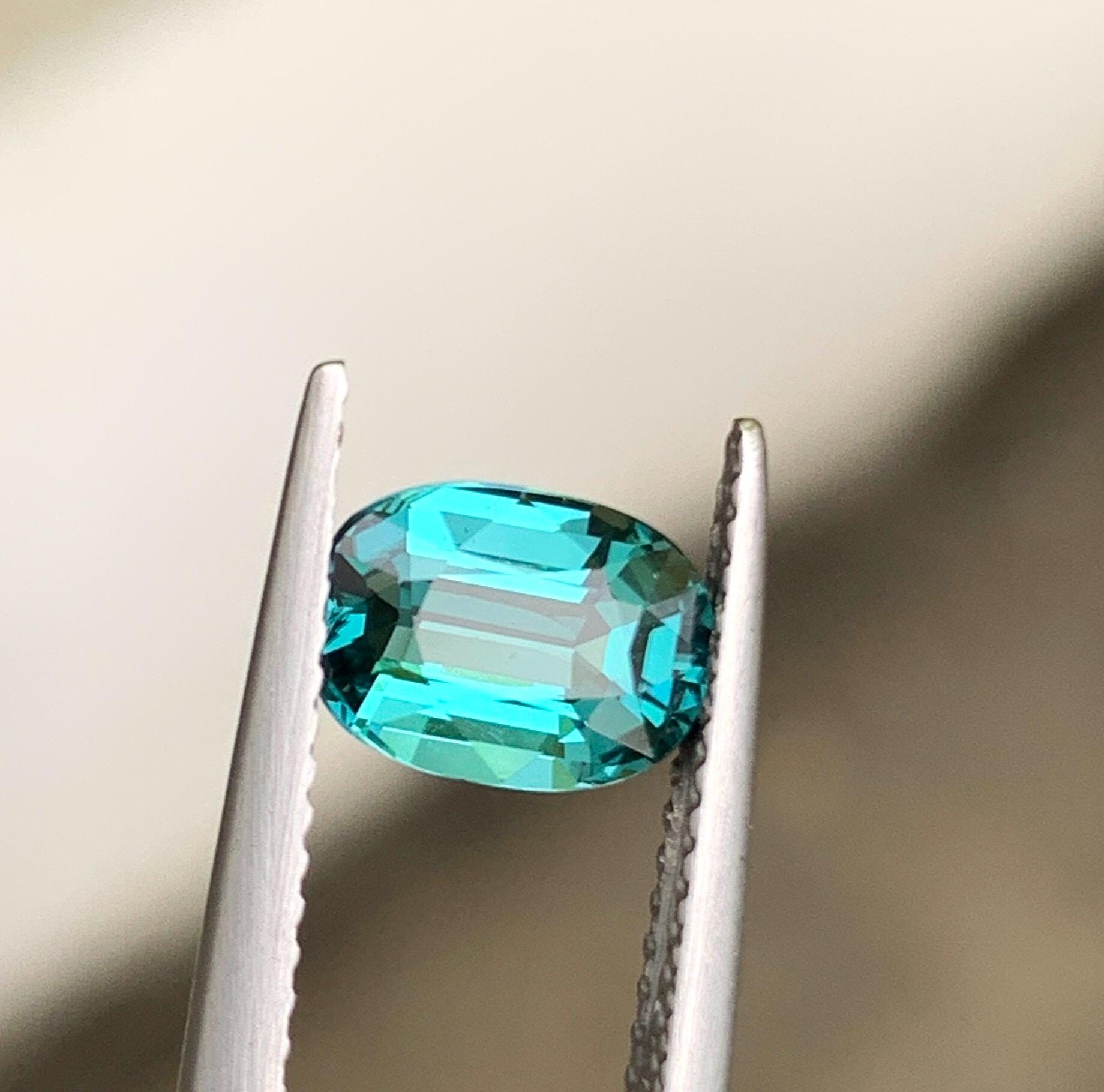 天然ラグーンブルートルマリン0.81ct ルース 宝石ルース・ファンシーカラートルマリン販売【宝石大陸】