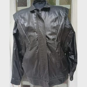 Vintage Genuine Leather Jacket: Heritage Brown Button-Up Coat - Buckle Collar Detail - Classic Structured Fit Size 46