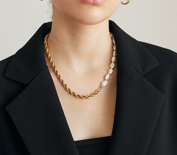 MISBHV Half Baroque Pearl Necklace White | HALO - HALO