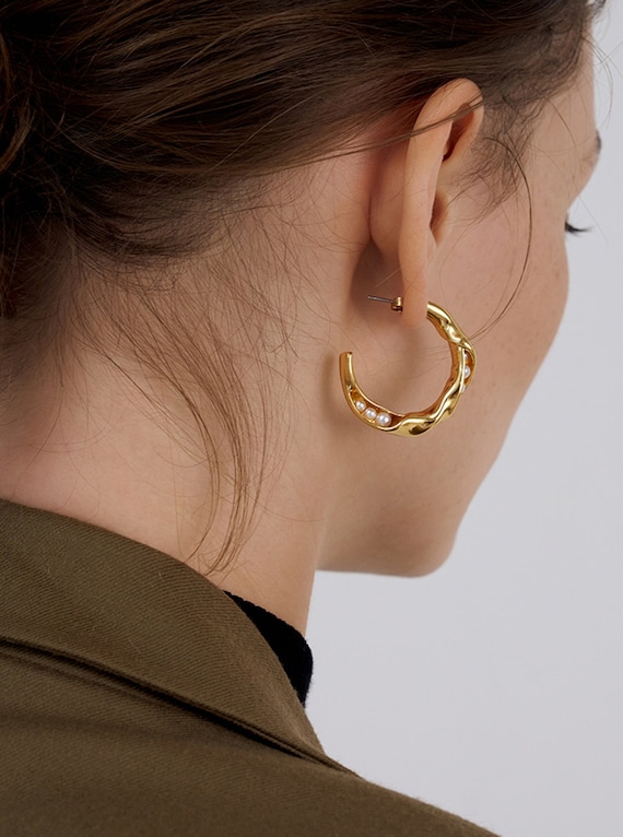 Ladies gold hoop online earrings