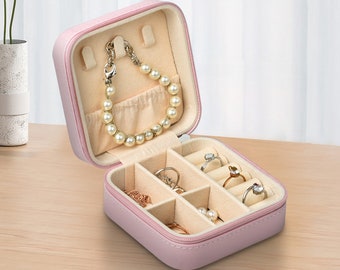 500 Custom logo  PU leather Portable Jewelery Box Women Lady Travel Packaging Storage Box Organizer Makeup Case
