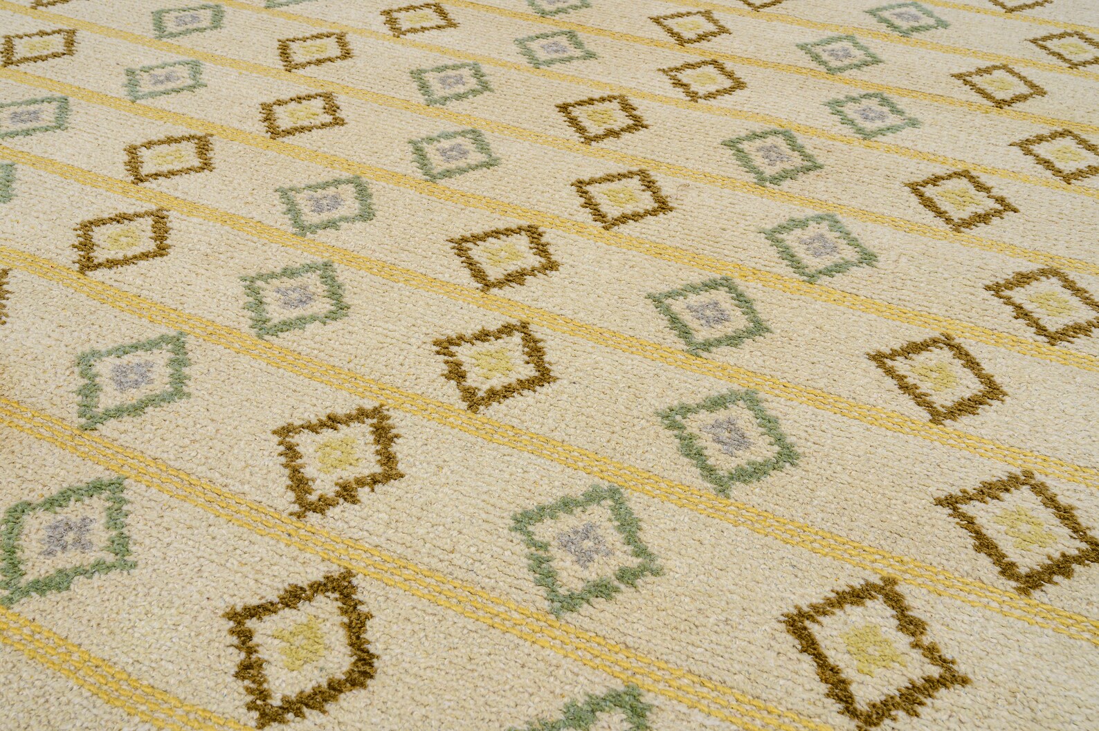 Scandinavian Midcentury Short Pile Rug. 222 236 X 158 Cm Etsy