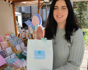 Bolsa misteriosa de papelería y accesorios / Sobre sorpresa con taza, pegatinas y artículos de papelería / Idea de regalo original para quienes aman las sorpresas