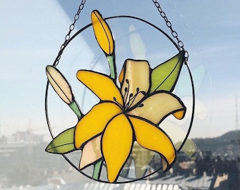 Yellow Suncatcher Flower Lily Home House Window Wall Hangings. Wedding decor, Mothers Day Grandma gift