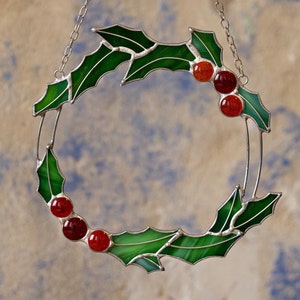 Atrapasol de corona verde y roja, decoración moderna para el hogar, ideal para ventanas y paredes. Adhesivo decorativo tipo vitral. Decoración para puertas. Regalo para el Día de la Madre.