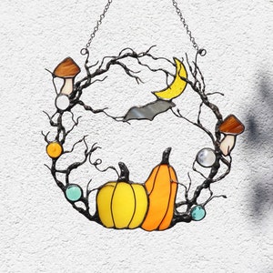 Glas-Halloween-Kranz: Kürbis, Mond, Fledermaus Sonnenfänger