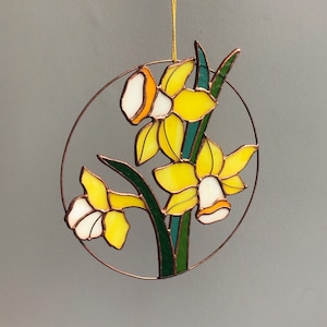Yellow Flower Suncatcher Narcissus. Stained glass Home Decor Christmas Pendant Garden Window Wall Hangings. Mothers gift.