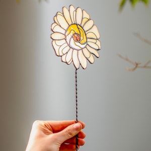 White Stained Glass Daisy Flower Stake Home Garden Plant Pot Decor, Perfect Housewarming Table Stand  Living Room Windowsill Decor Gift Idea