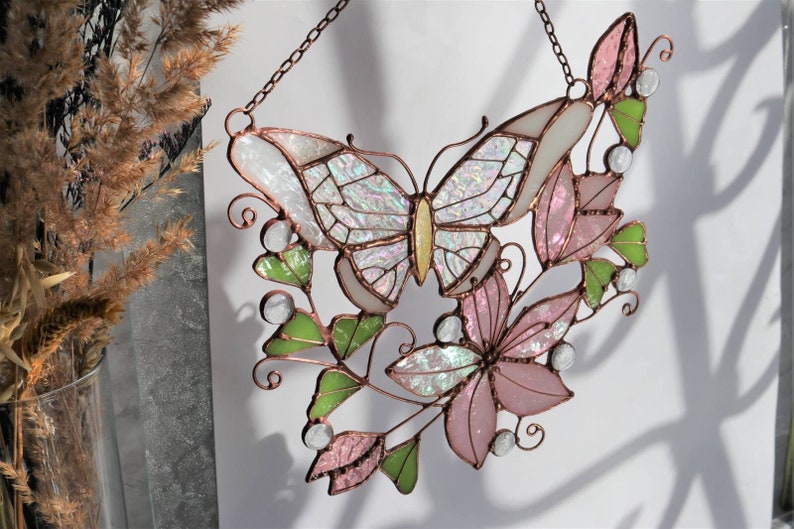 Pink Suncatcher Monarch Butterfly Flowers Stained Glass Picture Home House Decor Window Wall Hanging Light Cling Pendant Grandma gift