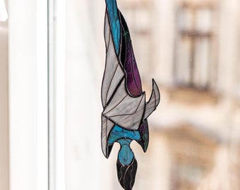 Gothic Stained Glass Vampire Suncatcher, Window Hanging Halloween Home Patio Decoration, Glass Art Vampire, Perfect Spooky Housewarming Gift