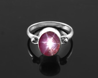 Anel Estrela de Rubi / Anel Estrela Oval de Rubi / Anel Estrela de Rubi em Prata Unissex / Anel de Prata com Gema / Anel em Prata de Lei 925