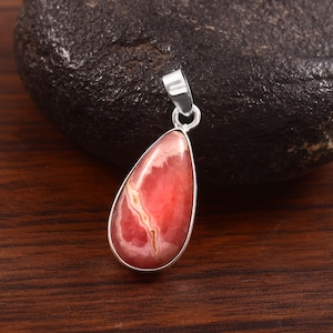 Pendentif en rhodochrosite / Pendentif en argent sterling 925 / Pierre de guérison / Cadeau pour elle / Taille poire / Pendentif en rhodochrosite tendance