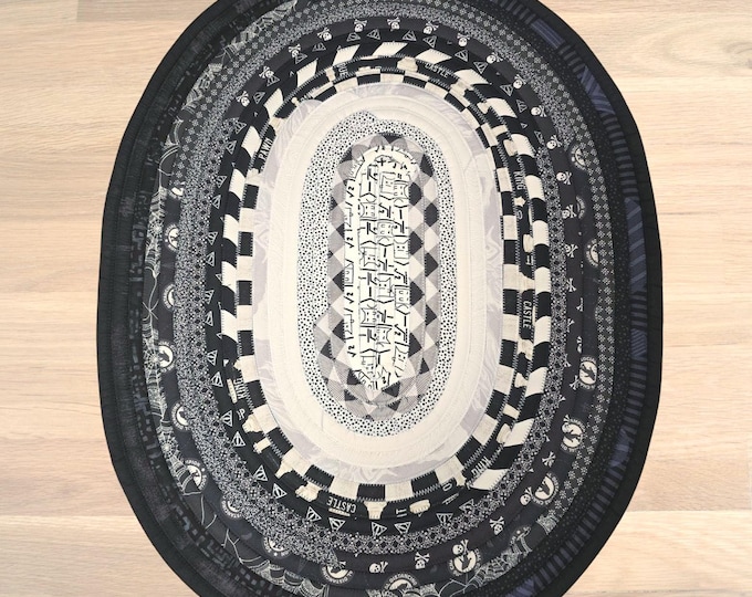 Jelly Roll Rug/ Black and White / High Quality Cotton / 30" x 23"