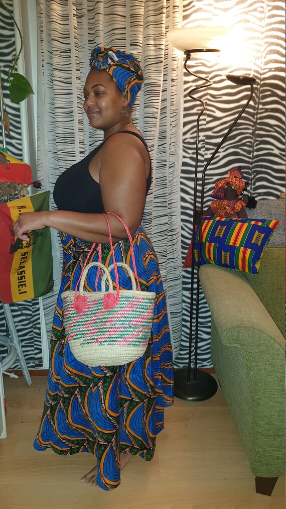 Envelope top skirt queen