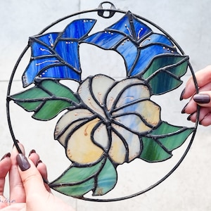 Stained Glass Flowers in a Circle Suncatcher Colorful,Stained Glass,Vitrail,Home Decor Original Gift,Tiffanytechnik,Glasmalerei