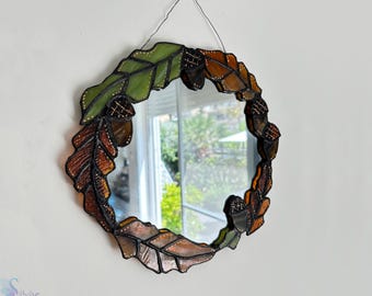 たまごっちミラー：手作りステンドグラスのサンキャッチャー - Etsy 日本