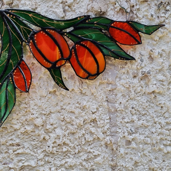 Angolo di tulipano in vetro colorato