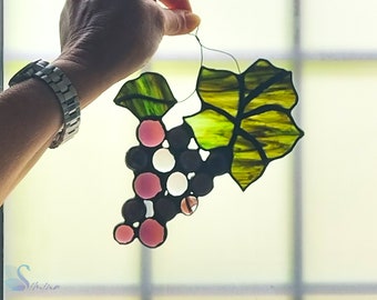 Stained glass Grapes