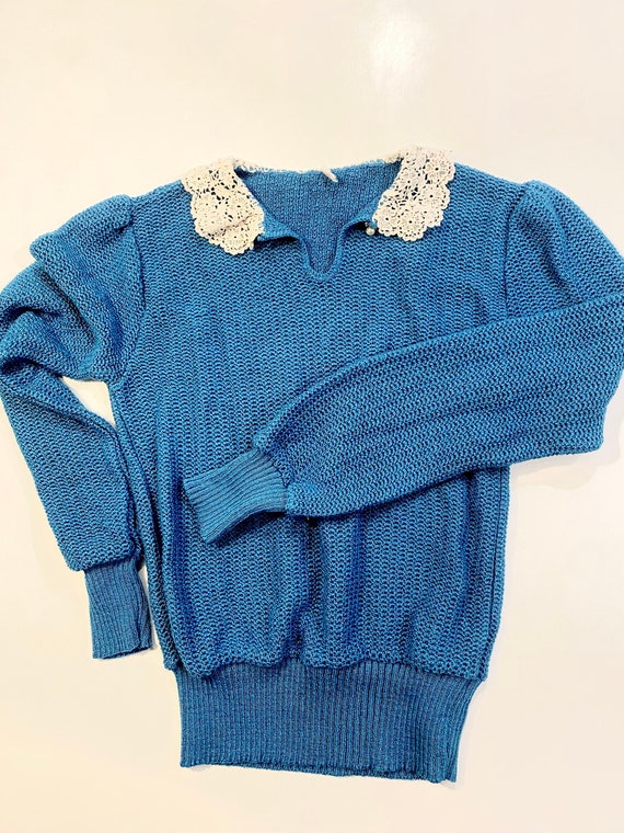 Vintage 70s 80s Puff Sleeve Sweater with Lace Roun