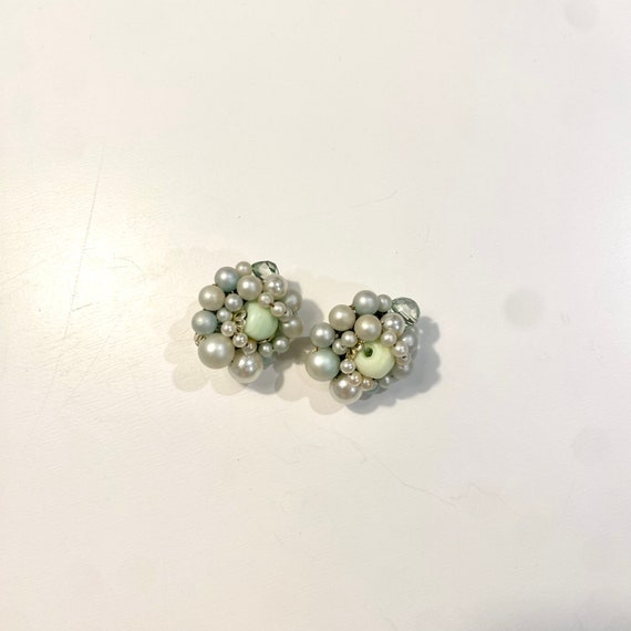 Vintage Mint Green Pearl Cluster Clip On Earrings - image 1