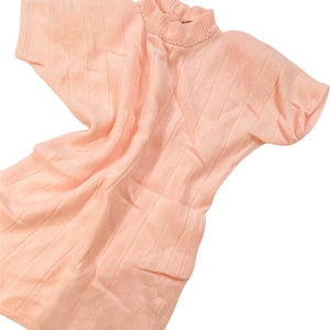 Pretty Vintage Light Pink Short Sleeve Sweater Shirt with Pearl Adorned Neckline